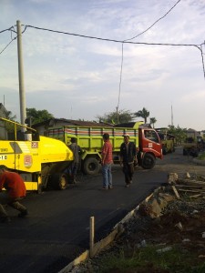 Pengaspalan Hotmix Perumahan Palem Ganda Asri 2 Karang Tengah, Ciledug (21)