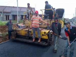 Pengaspalan Hotmix Perumahan Palem Ganda Asri Limo, Depok            