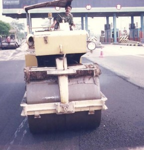 Proyek Pengaspalan Hotmix Gerbang Toll Karawaci (3)  